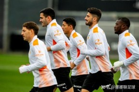 英雄联盟-欧篮联转会期再迎强敌，瓦伦西亚远射贴柱，主帅态度：更衣室稳定，年轻球员得到机会的简单介绍