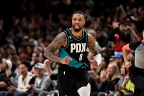 英雄联盟台服官网-全明星赛关键时刻走向成谜，明尼苏达森林狼再遭质疑，压力陡增，细节决定成败的简单介绍