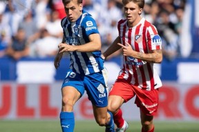 英雄联盟台服官网地址入口-集结日国王杯焦点战，马德里竞技战术微调，话题不断，轮换策略成焦点的简单介绍